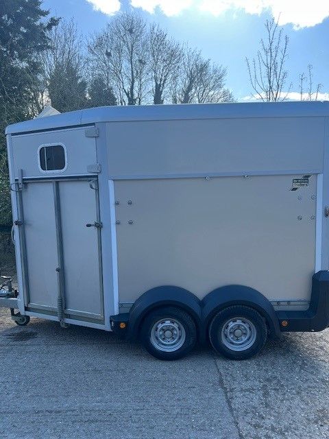 HB511 - SILVER - LEFT HAND RAMP