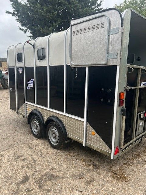 2021 - HB610 - 4 X PARTITIONS