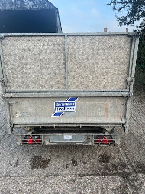 2022 - TT3017 - 10 X 5'6 - TIPPER