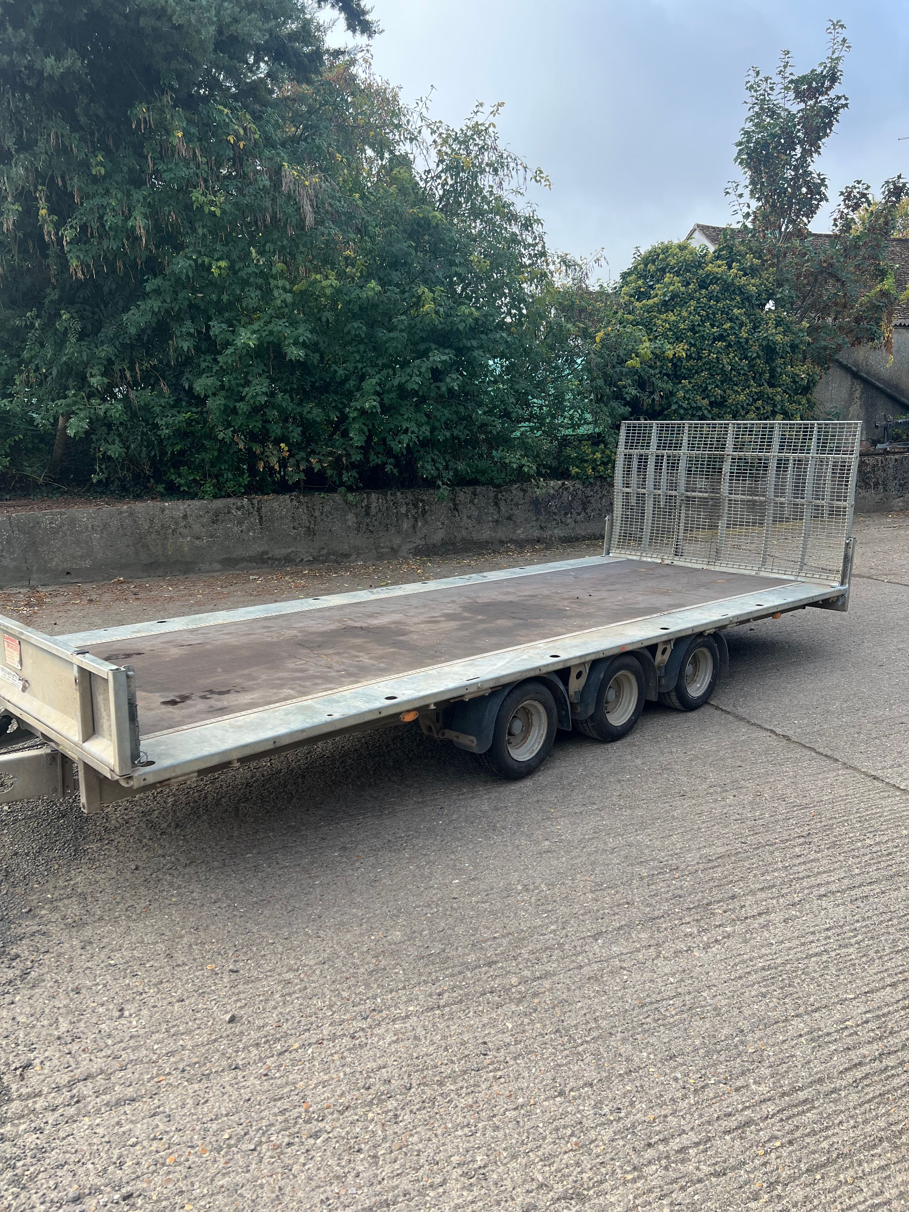 2018 - TB5021-353 - 16 X 6'8 - TILTBED - TRI AXLE