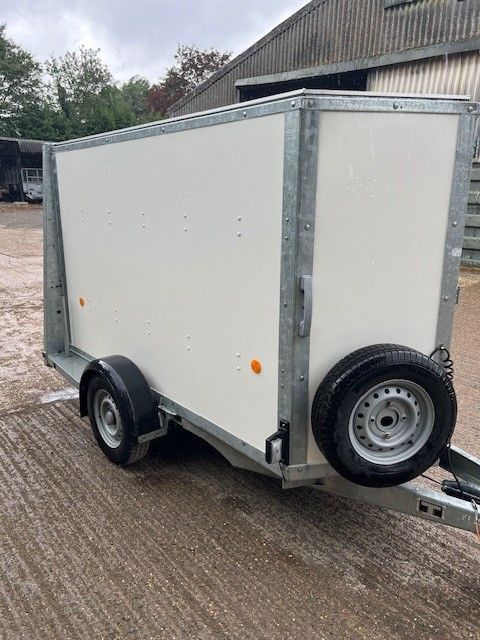 2019 - BV84 SINGLE AXLE - 5FT HEADROOM