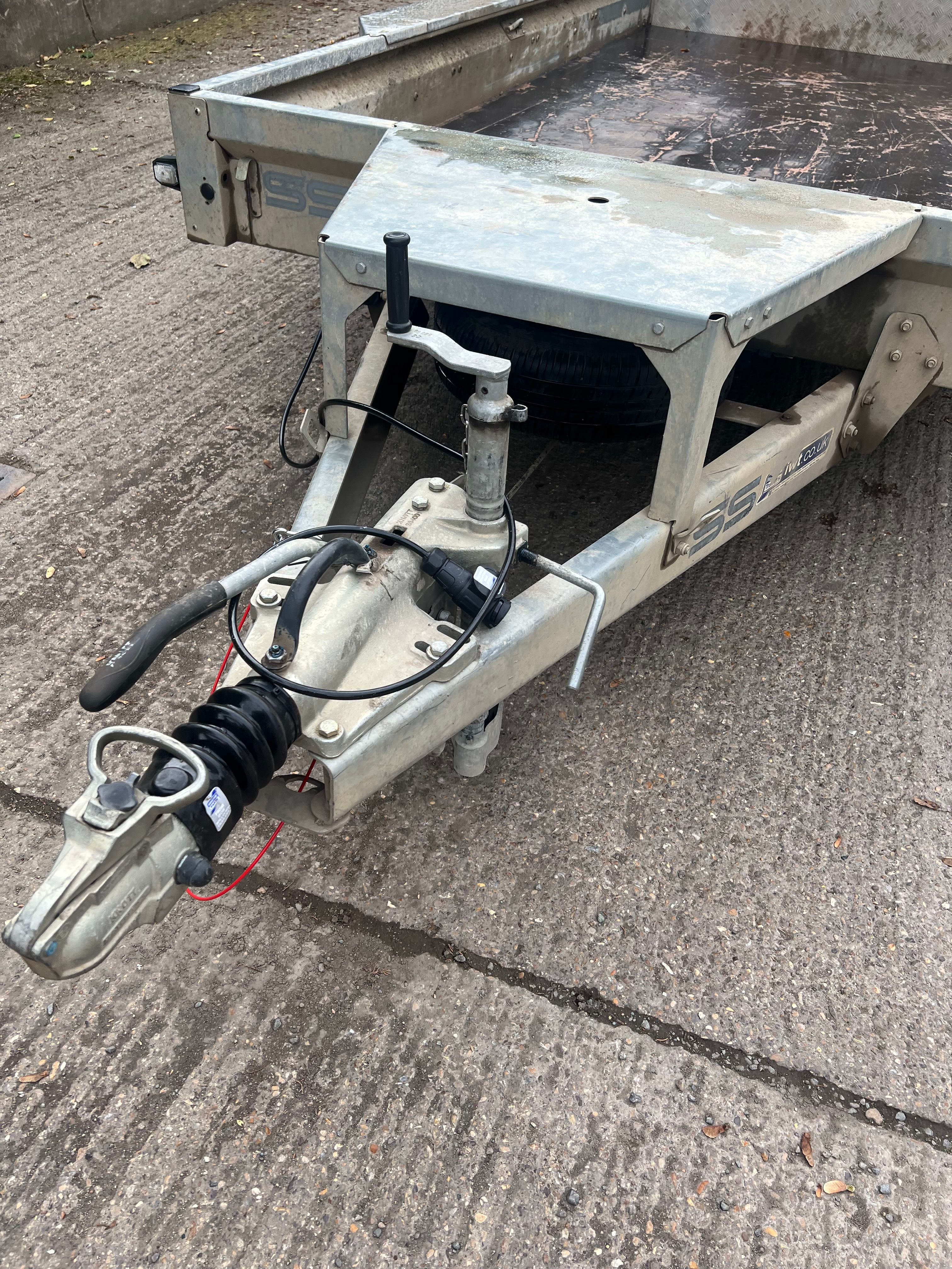 2023 - GX126 TRI AXLE - 12 X 6