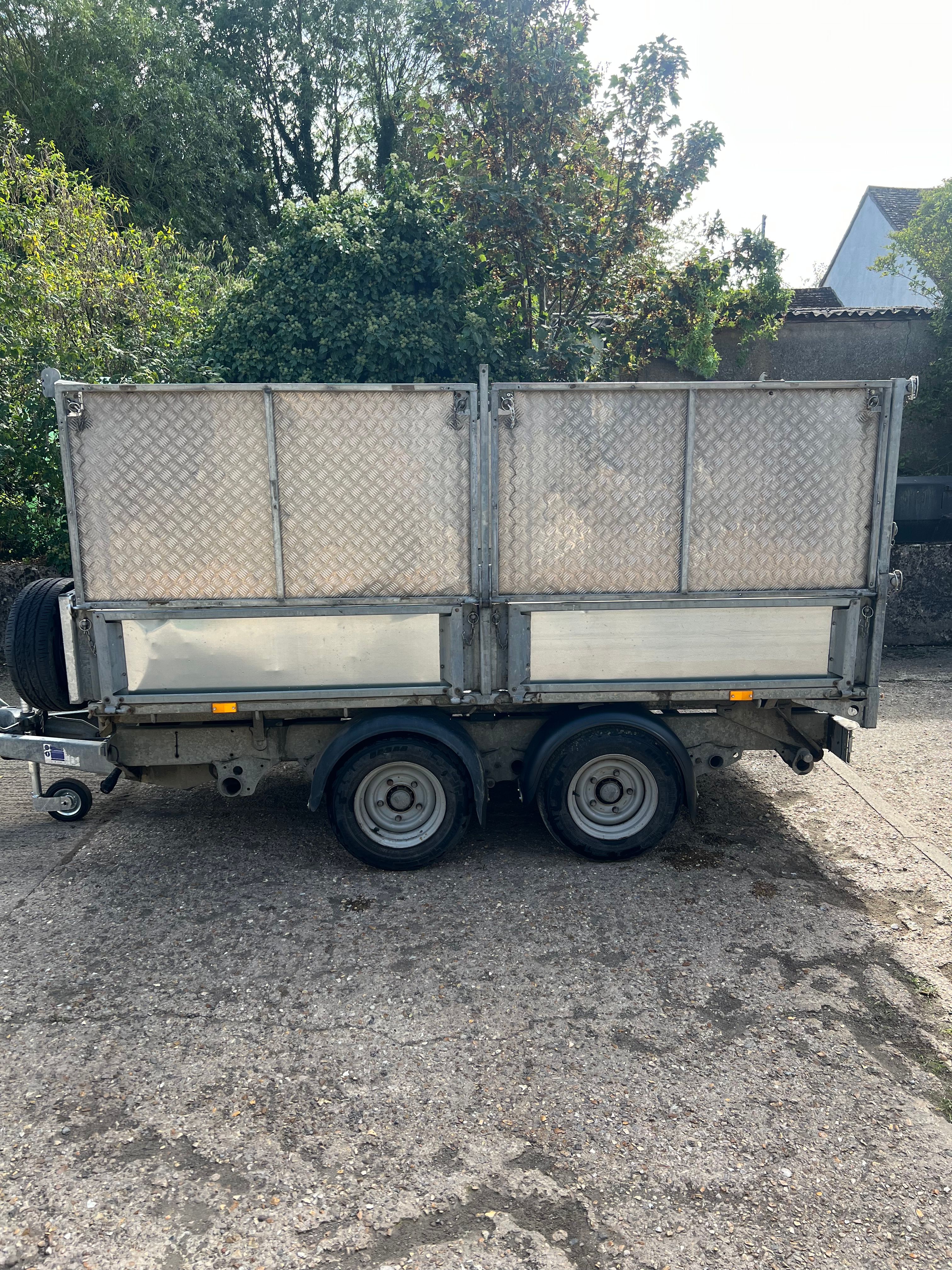 2019 - TT3017 - 10 X 5'6 - ELECTRIC TIPPER
