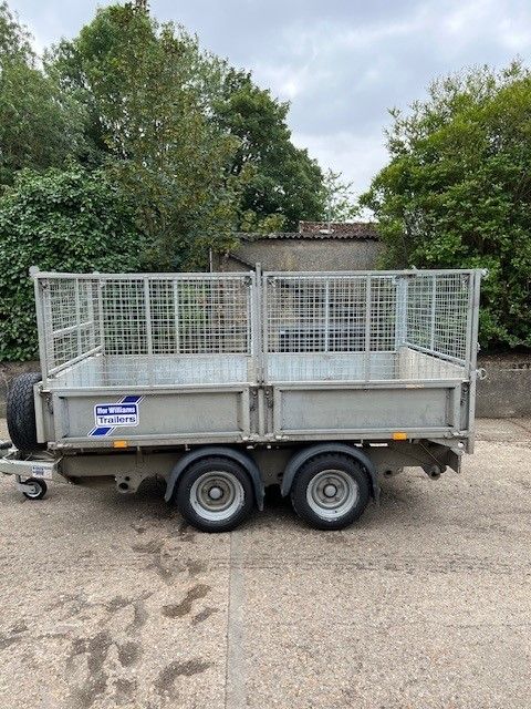 2023 - TT3017 - 10 X 5'6 TIPPER
