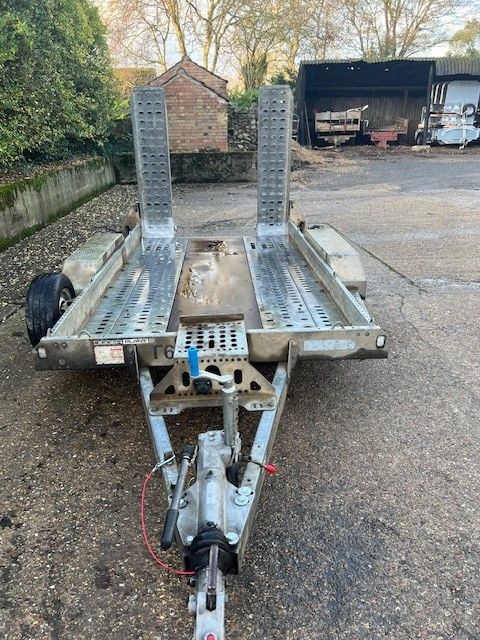 BRIAN JAMES PLANT - 10 X 5'6