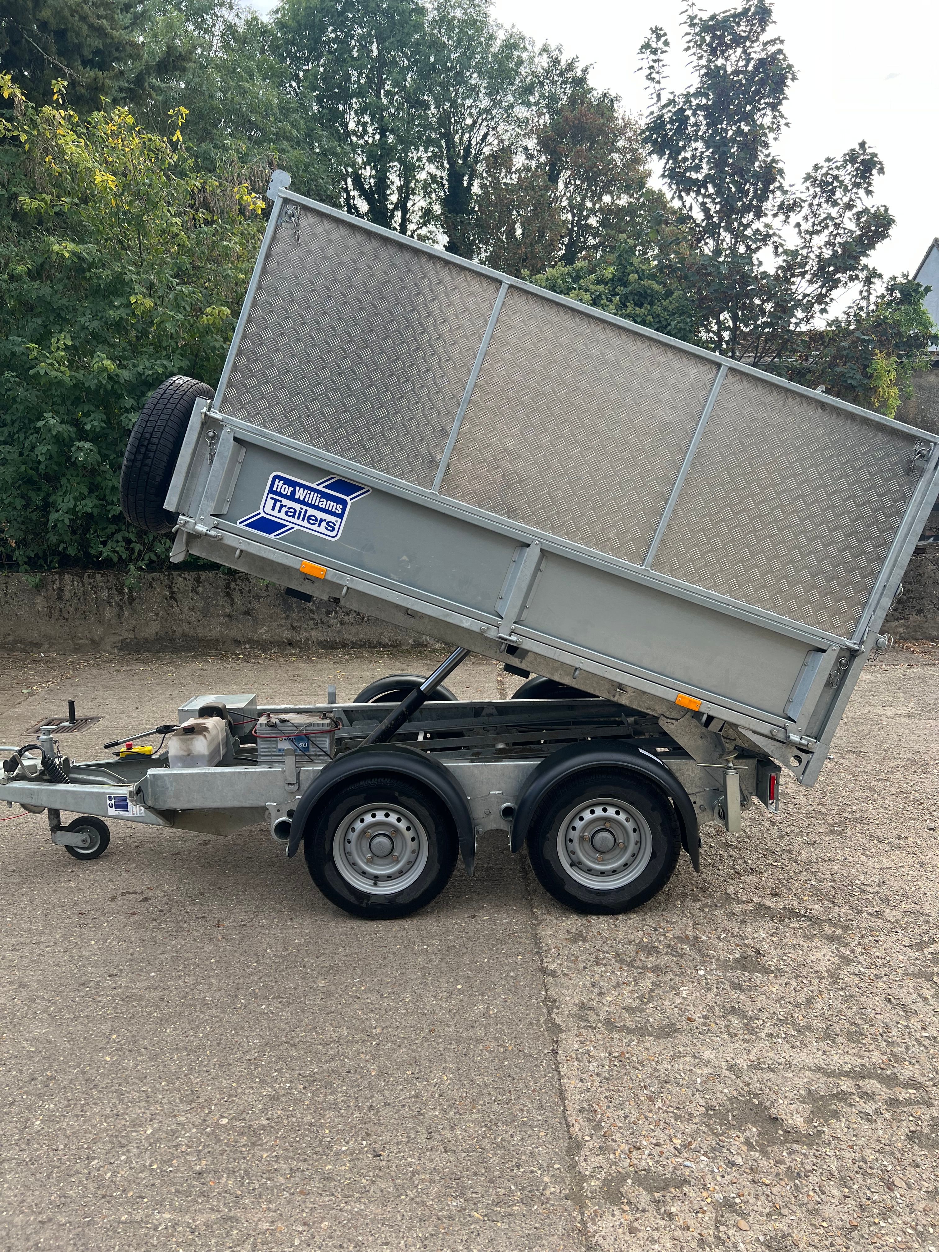 2025 - TT2515 - 8 X 5 - ELECTRIC TIPPER