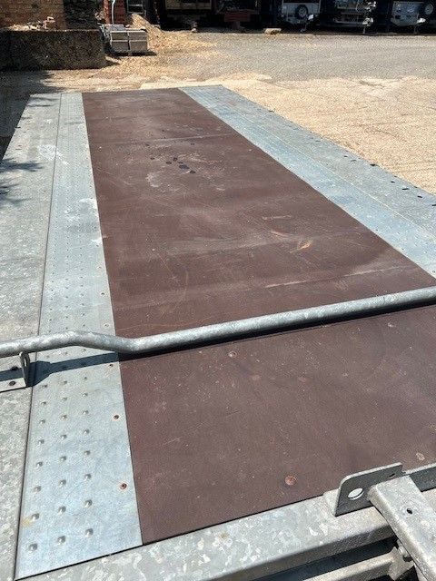 2018 - BRIAN JAMES CARGO CONNECT TILTBED TRI AXLE 18 X 7