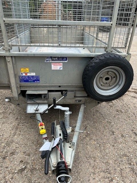 2023 - TT3017 - 10 X 5'6 TIPPER