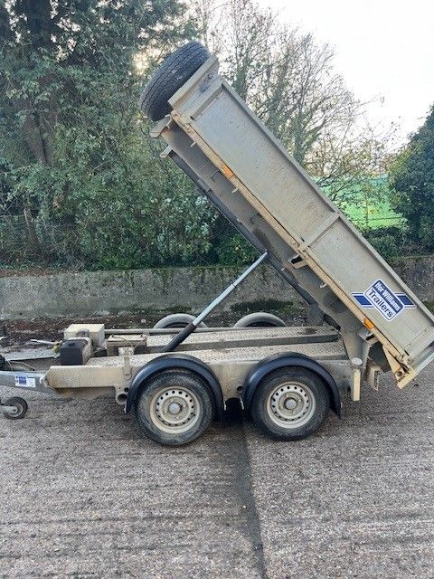 2017 - TT2515 - 8 X 5 - TIPPER