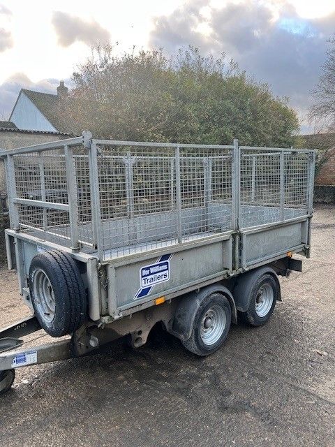 2015 - TT3017 - 10 X 5'6 - TIPPER