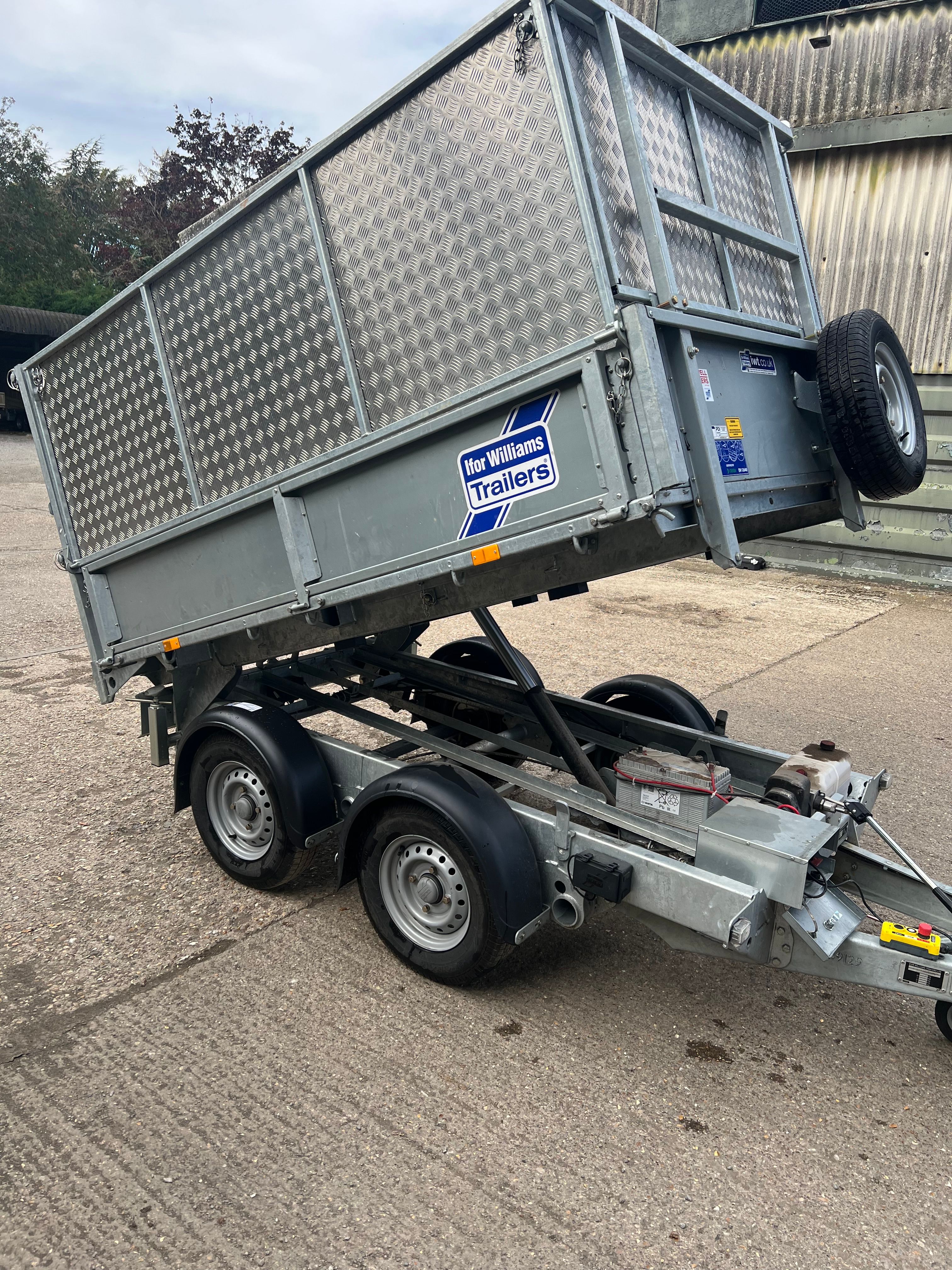 2025 - TT2515 - 8 X 5 - ELECTRIC TIPPER