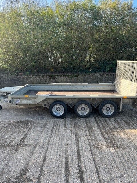 2022 - GX126 TRI AXLE - 12 X 6