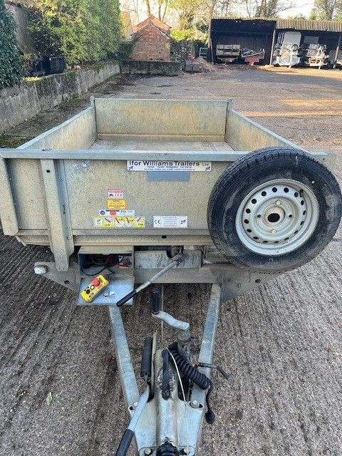 2017 - TT2515 - 8 X 5 - TIPPER