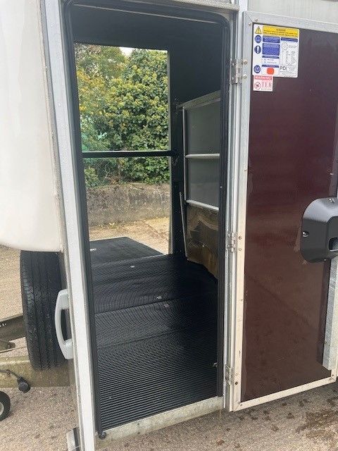 2021 - HB610 - 4 X PARTITIONS