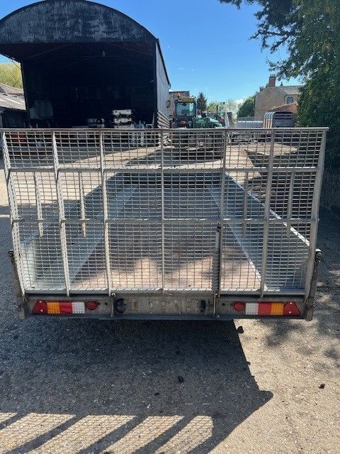 2015 - TB5021-352 - 16 X 6'8 - TILTBED