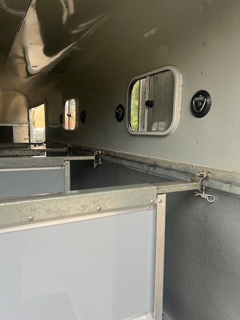 2021 - HB610 - 4 X PARTITIONS