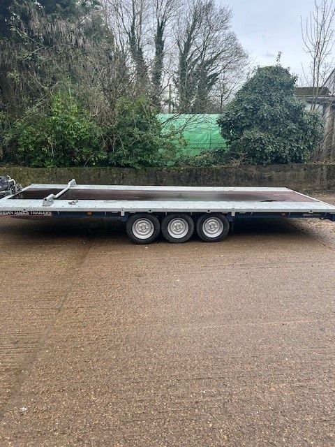 BRIAN JAMES CARGO CONNECT TILTBED TRI AXLE 18 X 7