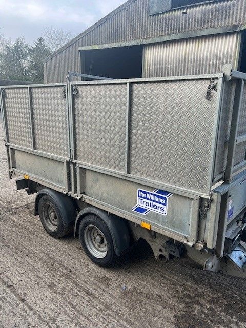 2022 - TT3017 - 10 X 5'6 - TIPPER