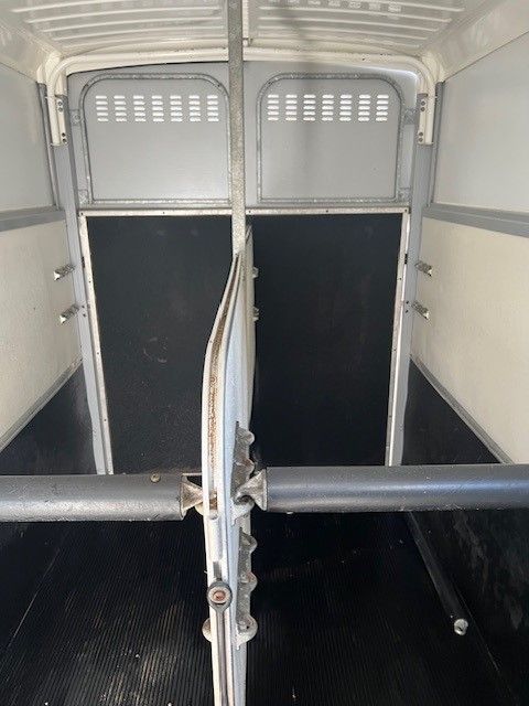 HB511 - SILVER - LEFT HAND RAMP