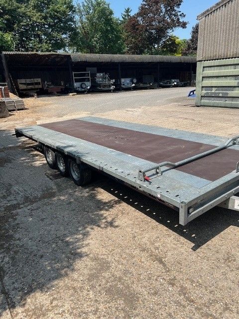 2018 - BRIAN JAMES CARGO CONNECT TILTBED TRI AXLE 18 X 7