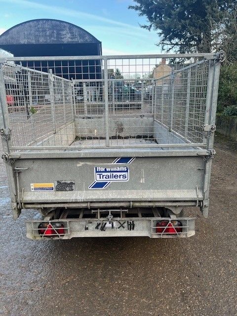 2015 - TT3017 - 10 X 5'6 - TIPPER