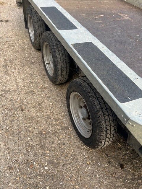 2022 - GX126 TRI AXLE - 12 X 6