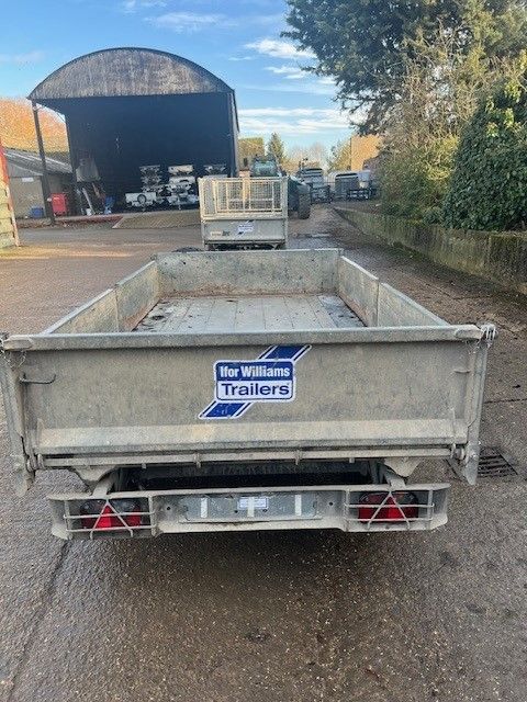 2020 - TT3017 - 10 X 5'6 - TIPPER