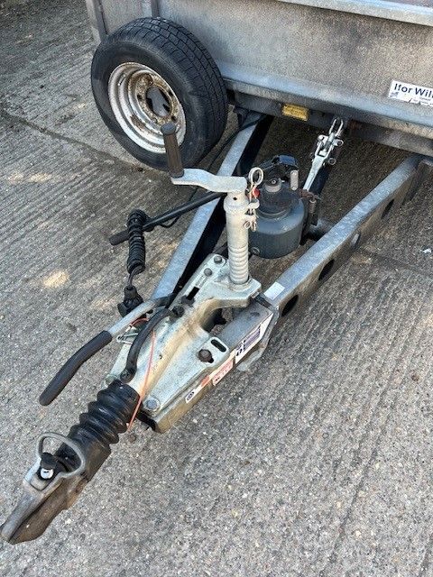 2015 - TB5021-352 - 16 X 6'8 - TILTBED