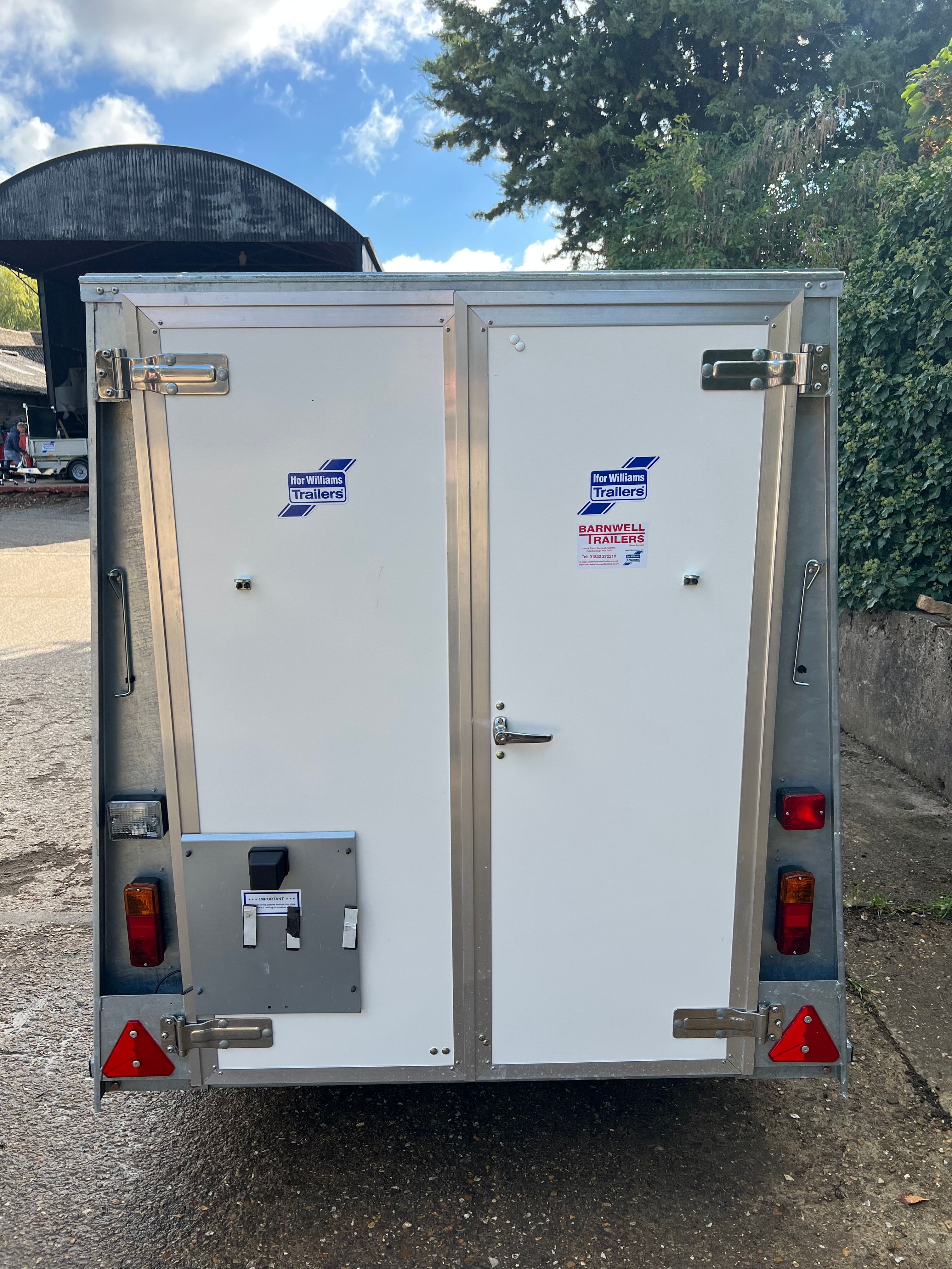 2024 - BV84 5FT HEADROOM - 8 X 4 - SINGLE AXLE - VAN DOORS - AS NEW