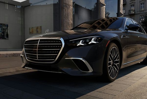 Ace Black Car gallery photo 1