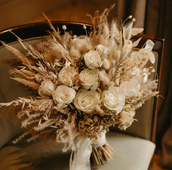 Beyond Lace Wedding Planner gallery photo 2