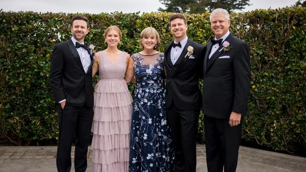 Wedding Ceremony Backdrops and Arches That Fit the Site