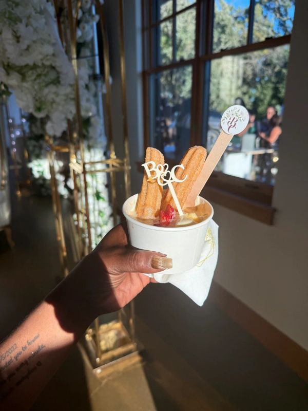 Elegant Treats & Pours gallery photo 1