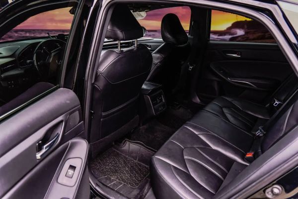 Blue Water Sedans & Limousines gallery photo 4