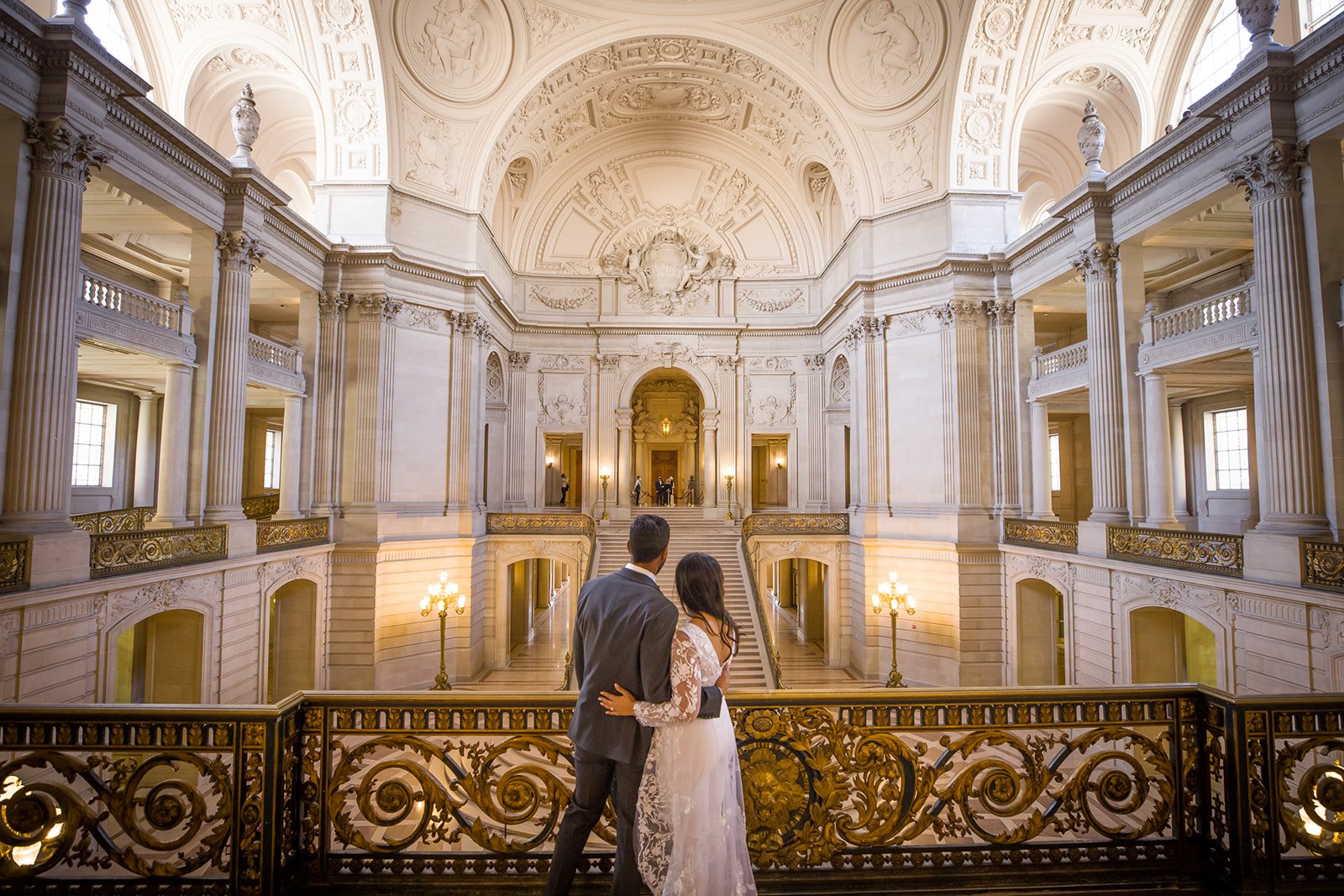 San Francisco City Hall Wedding Guide (2026): Costs, Timing, and a Stress-Free Plan