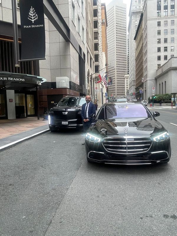 Limo Lane gallery photo 1