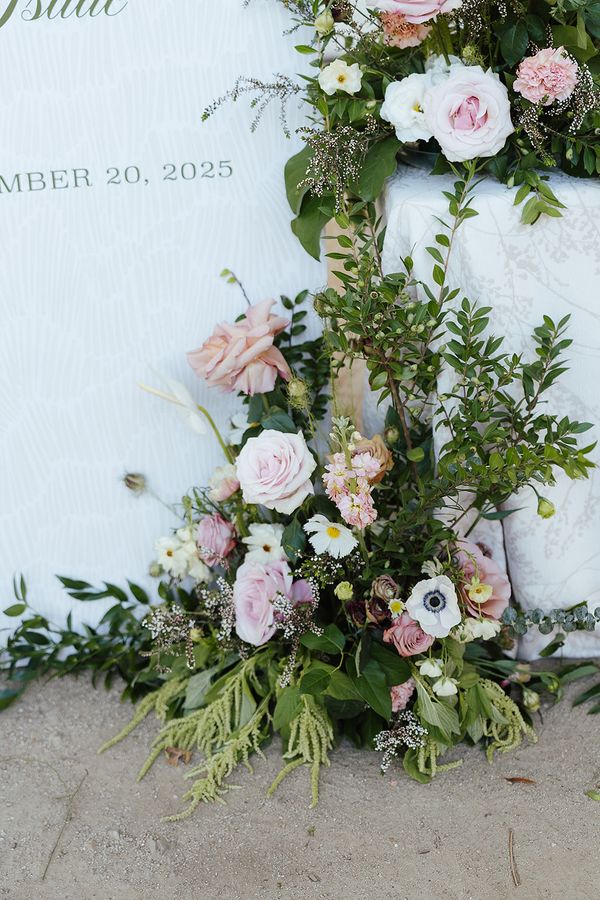 PINK DOOR FLORAL DESIGN CO. gallery photo 12