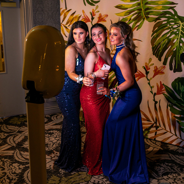 Bling Photo Booths gallery photo 4