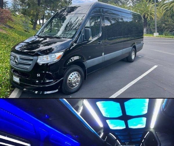 Coach & Bus / New Millennium Limo gallery photo 5