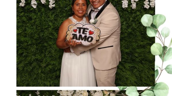 Instant Perfect Booth gallery photo 3