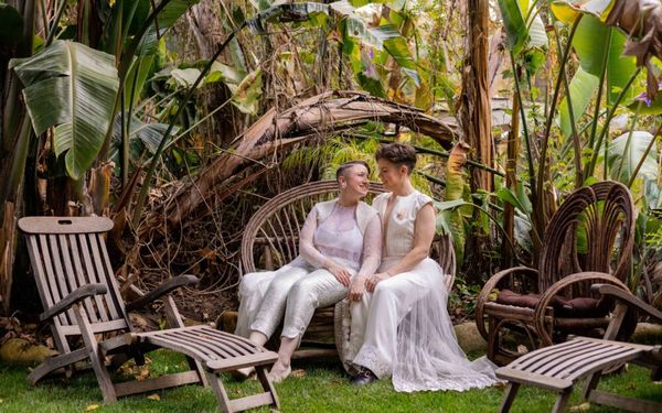 Weddings In Color gallery photo 4