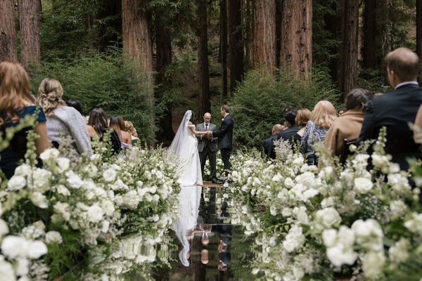H & J Flowers gallery photo 4