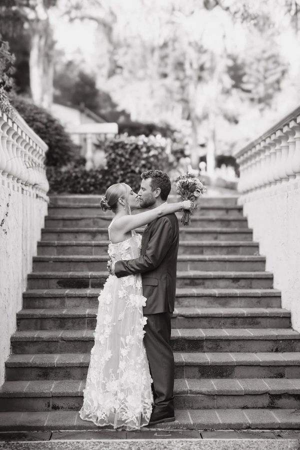Kiki And Nikki Weddings gallery photo 3