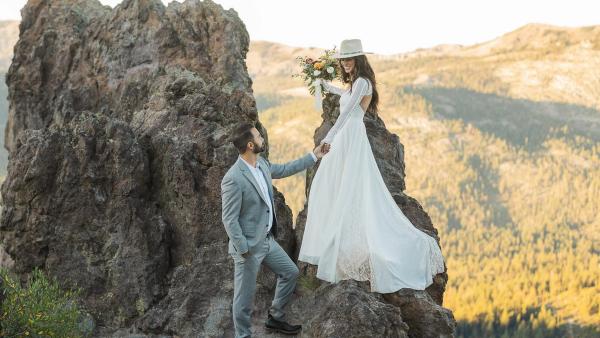 Wedding Photographer Contracts: Clauses to Read Carefully