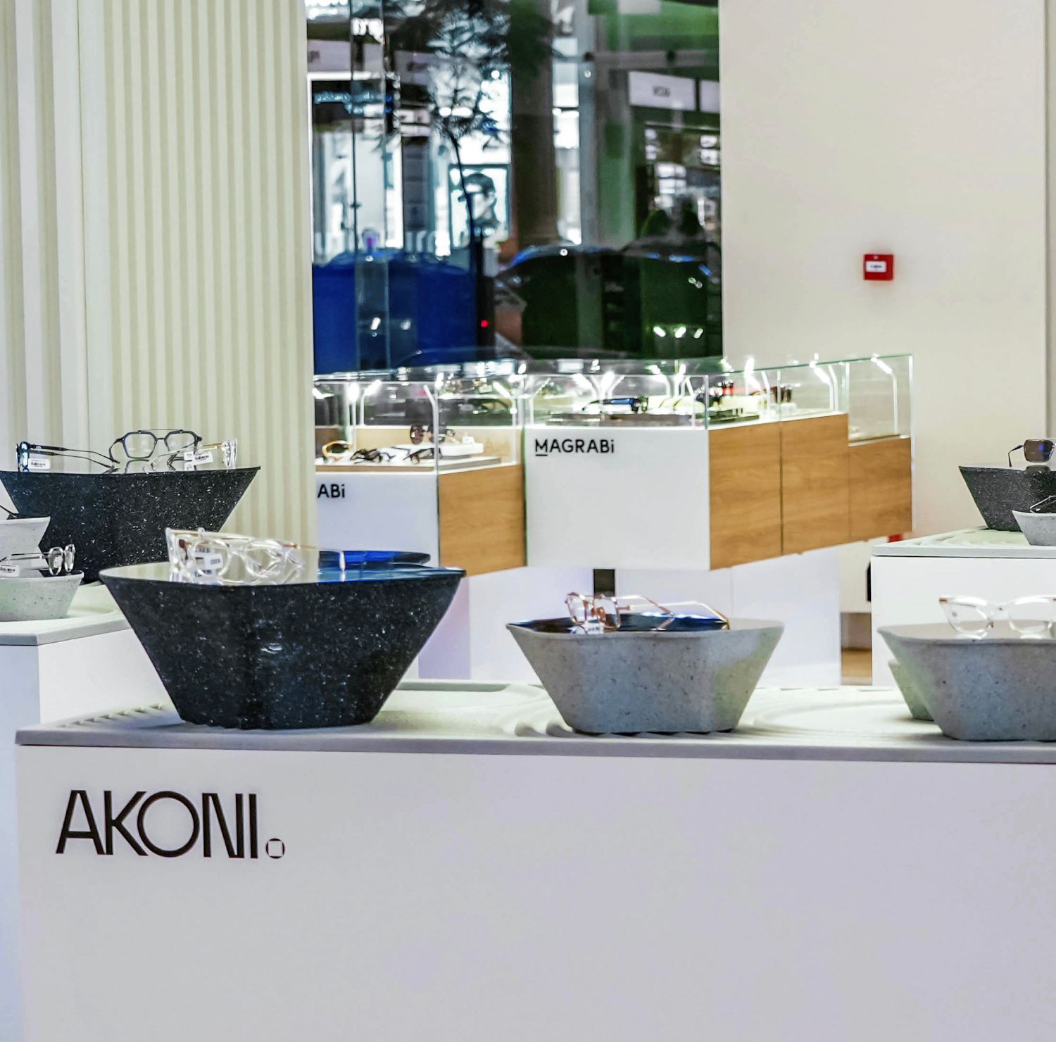 رؤية جديدة: تجربة أكوني و مغربي الحصرية للنظارات