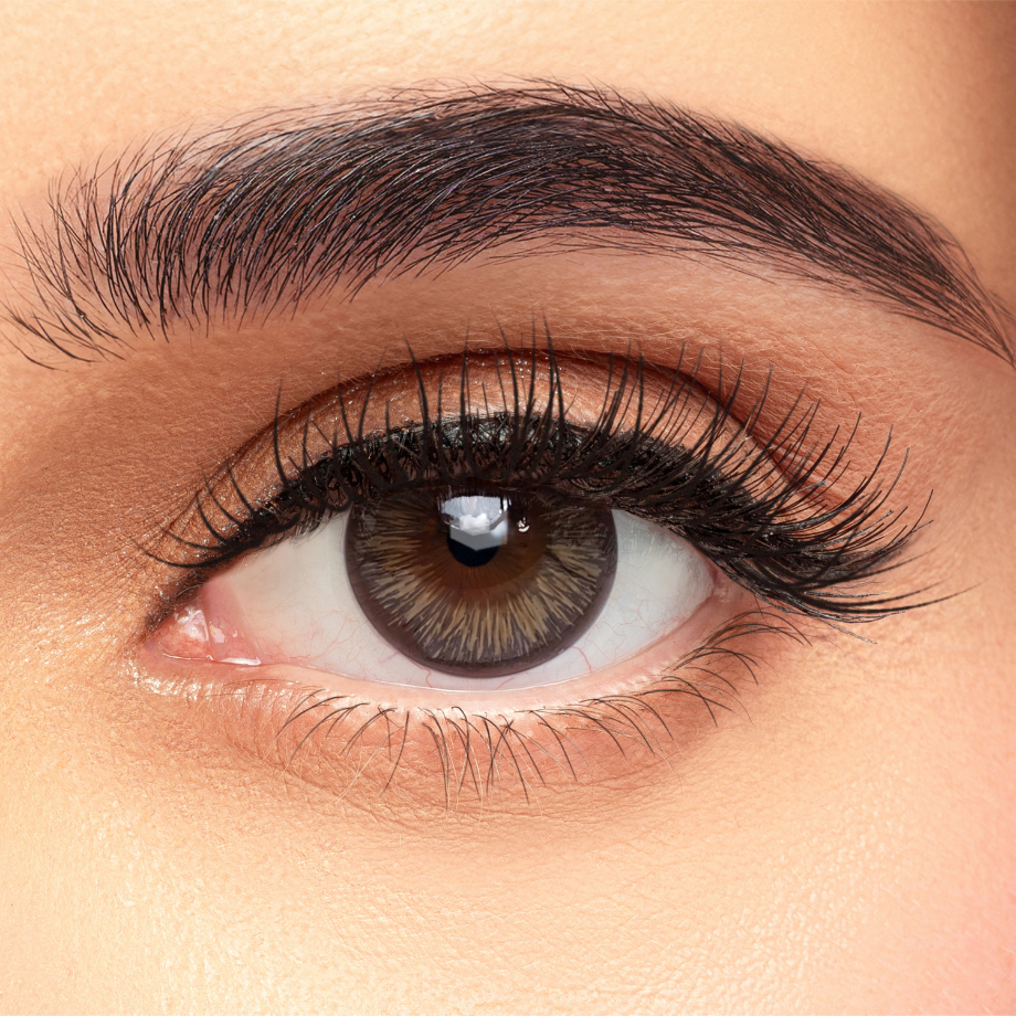 العدسات اللاصقة الطبية