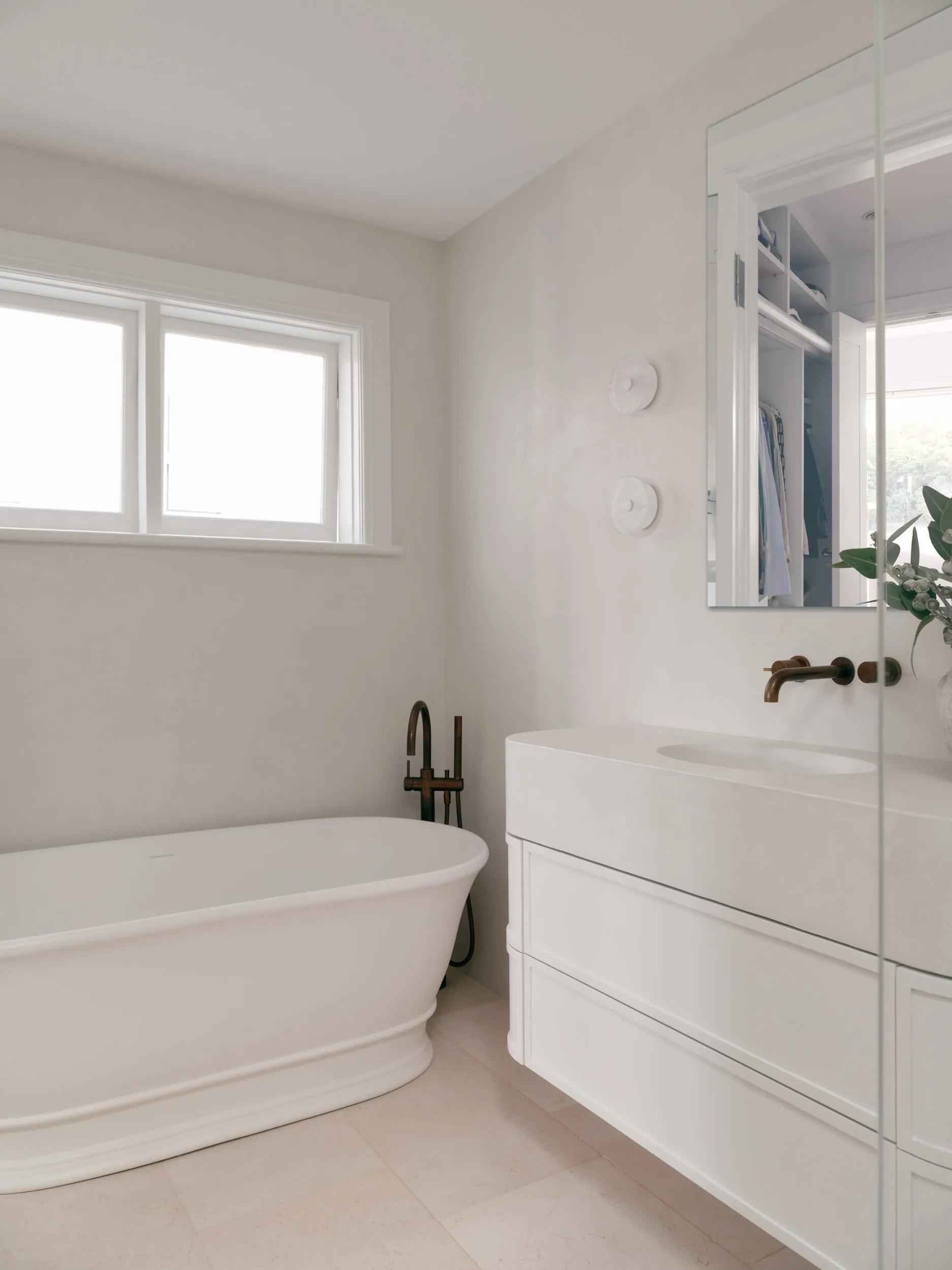 Frankly — View St, Woollahra
