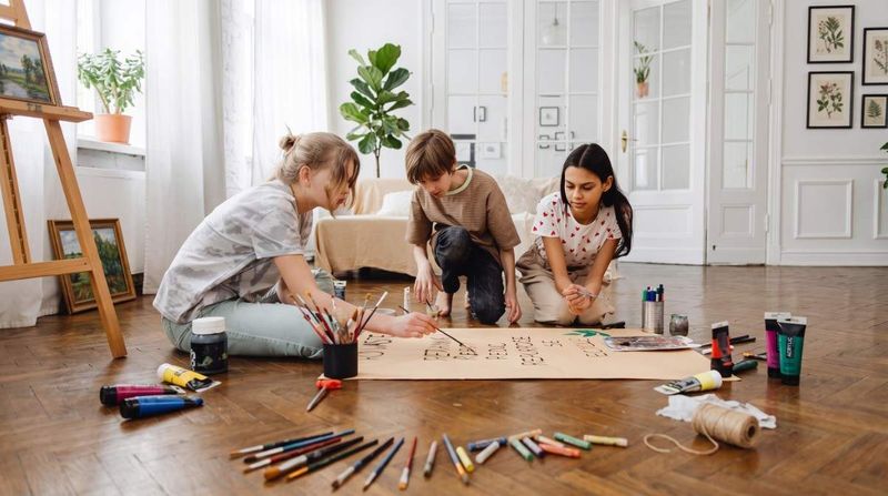 How Collaborative Art Projects Build Social Skills