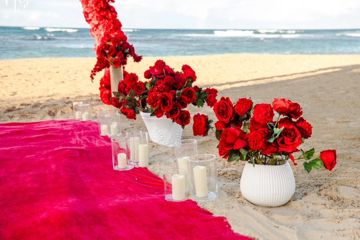 Pedidos de Casamento em Punta Cana: detalhe da montagem 4 em uma praia privativa de Uvero Alto, Punta Cana.