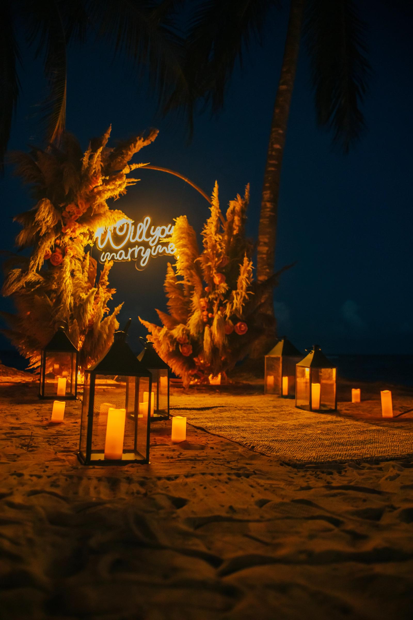 Golden Whisper: detalhe da montagem 3 em uma praia privativa de Uvero Alto, Punta Cana. Golden Whisper: detalhe da montagem 3 em uma praia privativa de Uvero Alto, Punta Cana.